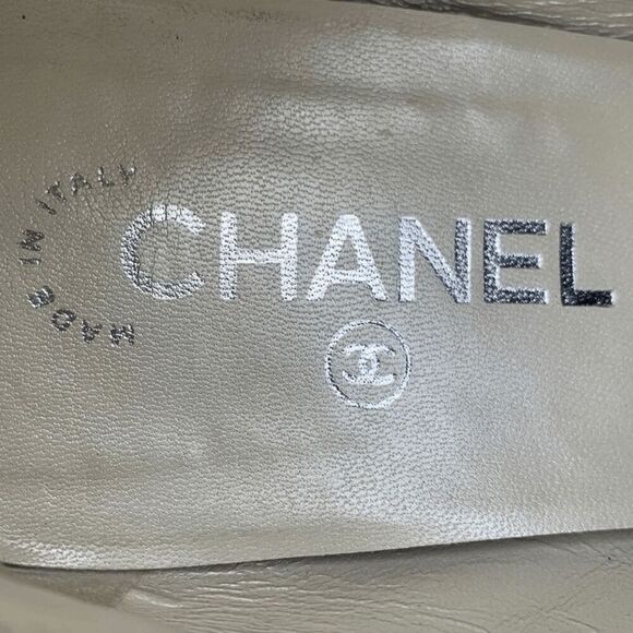 Chanel CC Cap Toe Ballet Flats Silvery White & Black Leather EU 39.5 Ballerinas - Picture 12 of 13